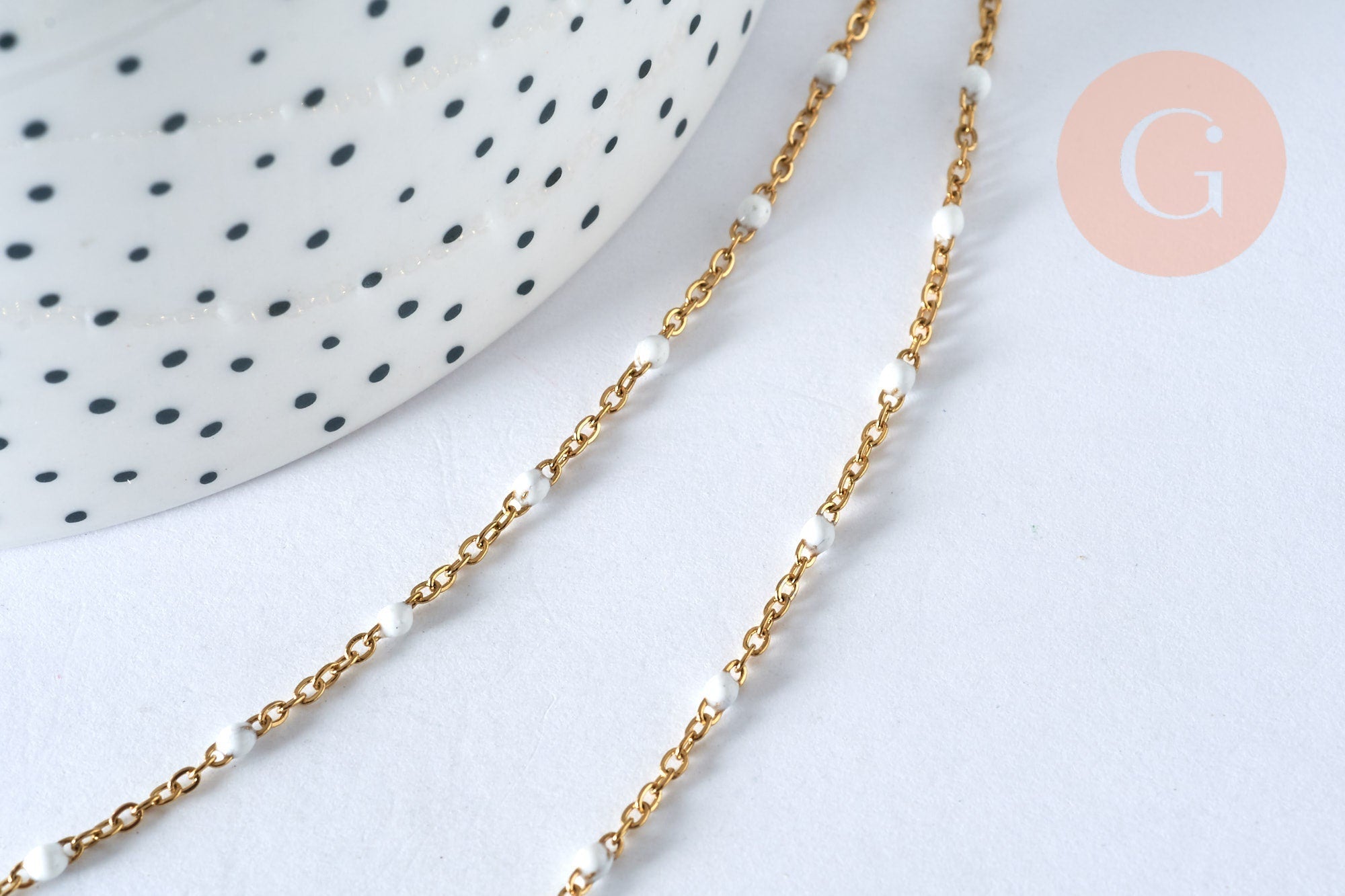 Collier Chaine acier 304 inoxydable doré 14k résine blanche 2mm-45cm, x1 (G1732)