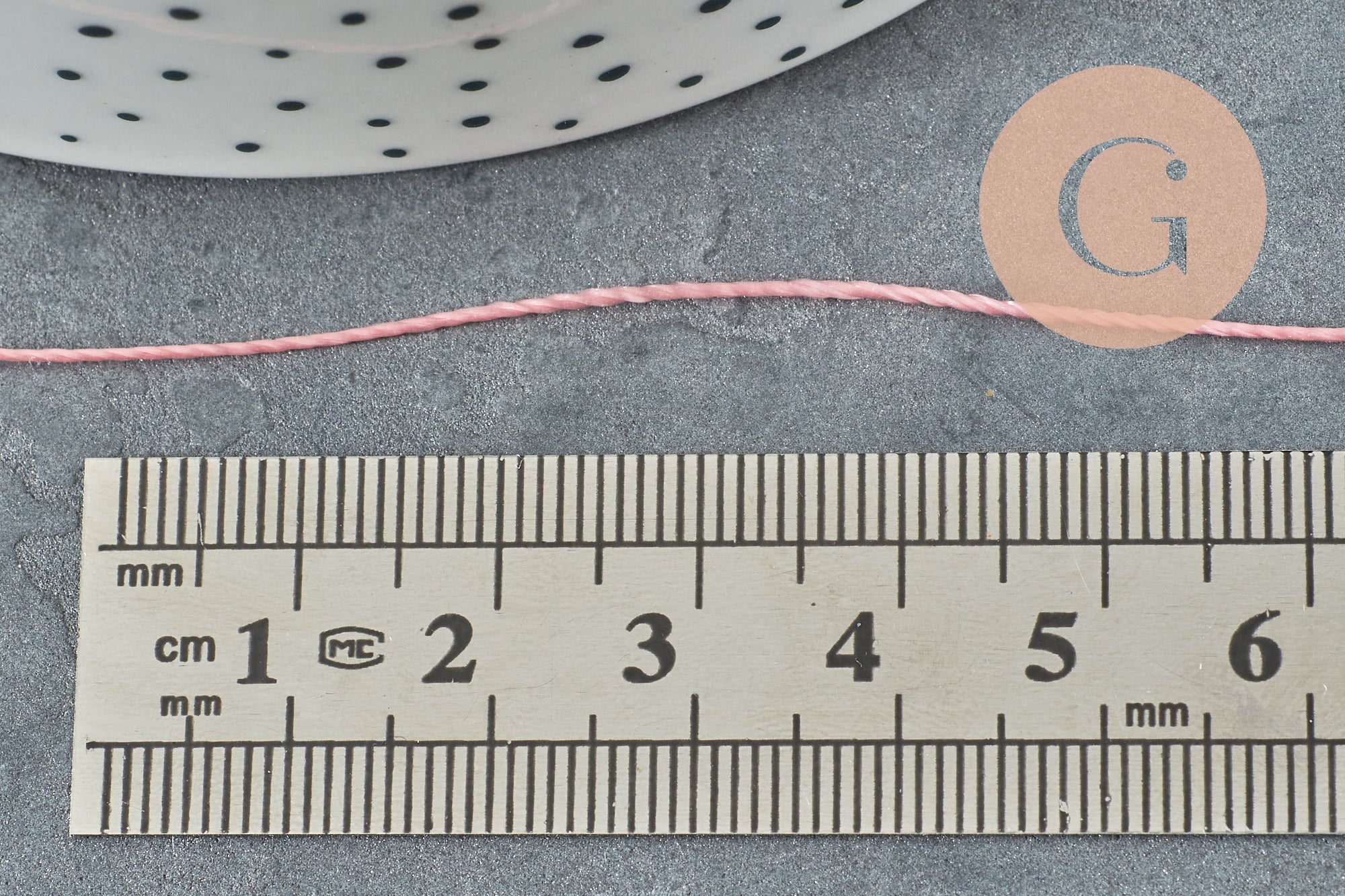 Fil rose clair nylon pour broderie couture bijoux 0.7mm, x 10 Mètres (G3637)