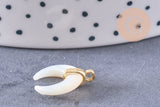 Lune nacre blanche naturelle support laiton doré 15.8mm, x1 (G3251)