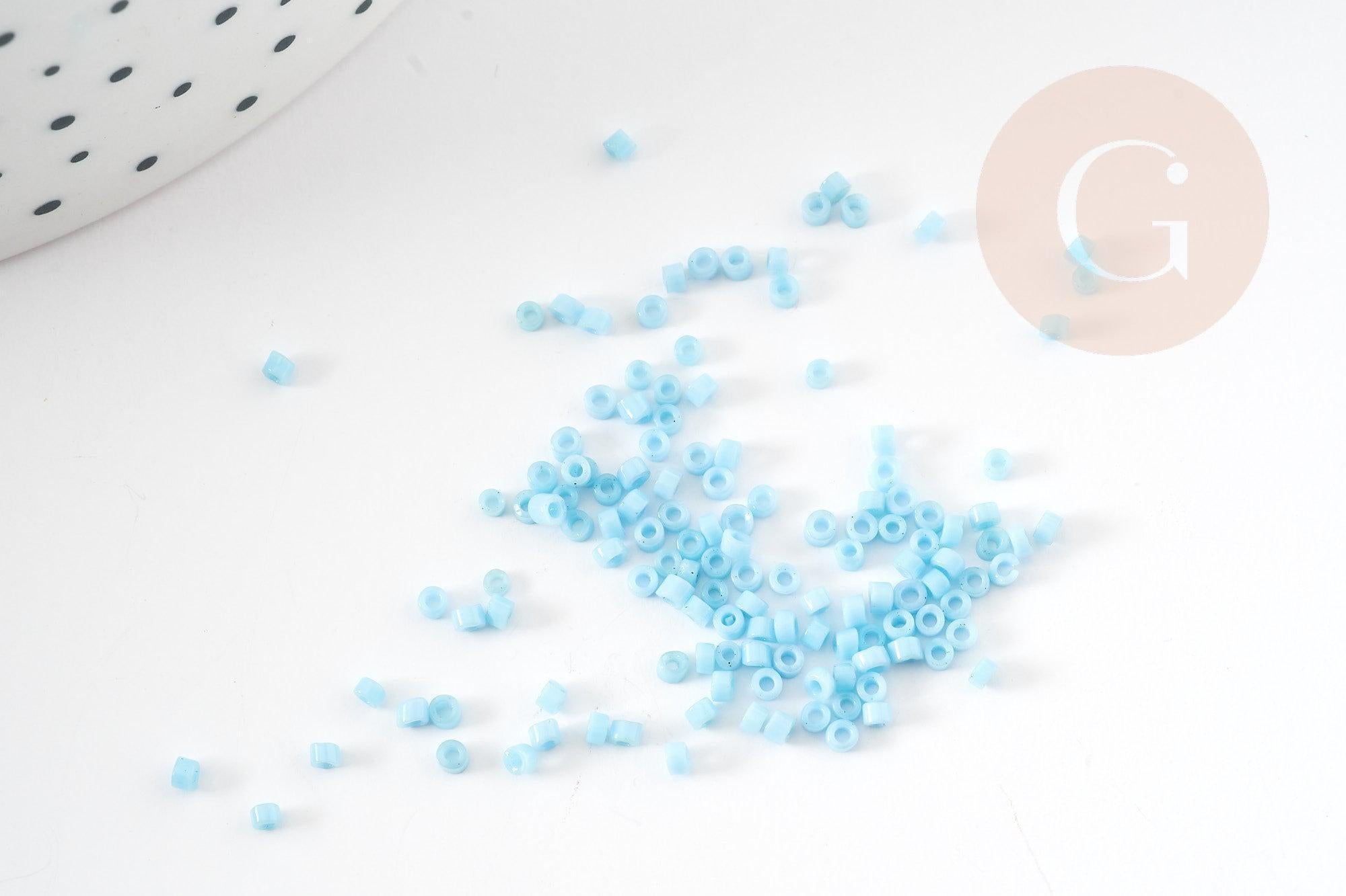 Perles tube bleu ciel opaque façon Delica miyuki 1.5-2mm, x1 sachet de 8gr (G9159)