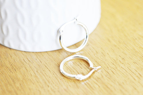 Silver metal buckle and hoop holders