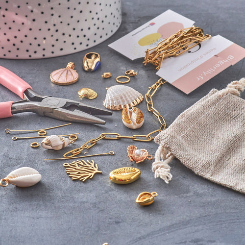 Our DIY jewelry creation kits and boxes 
