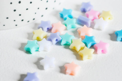 Plastic and resin beads