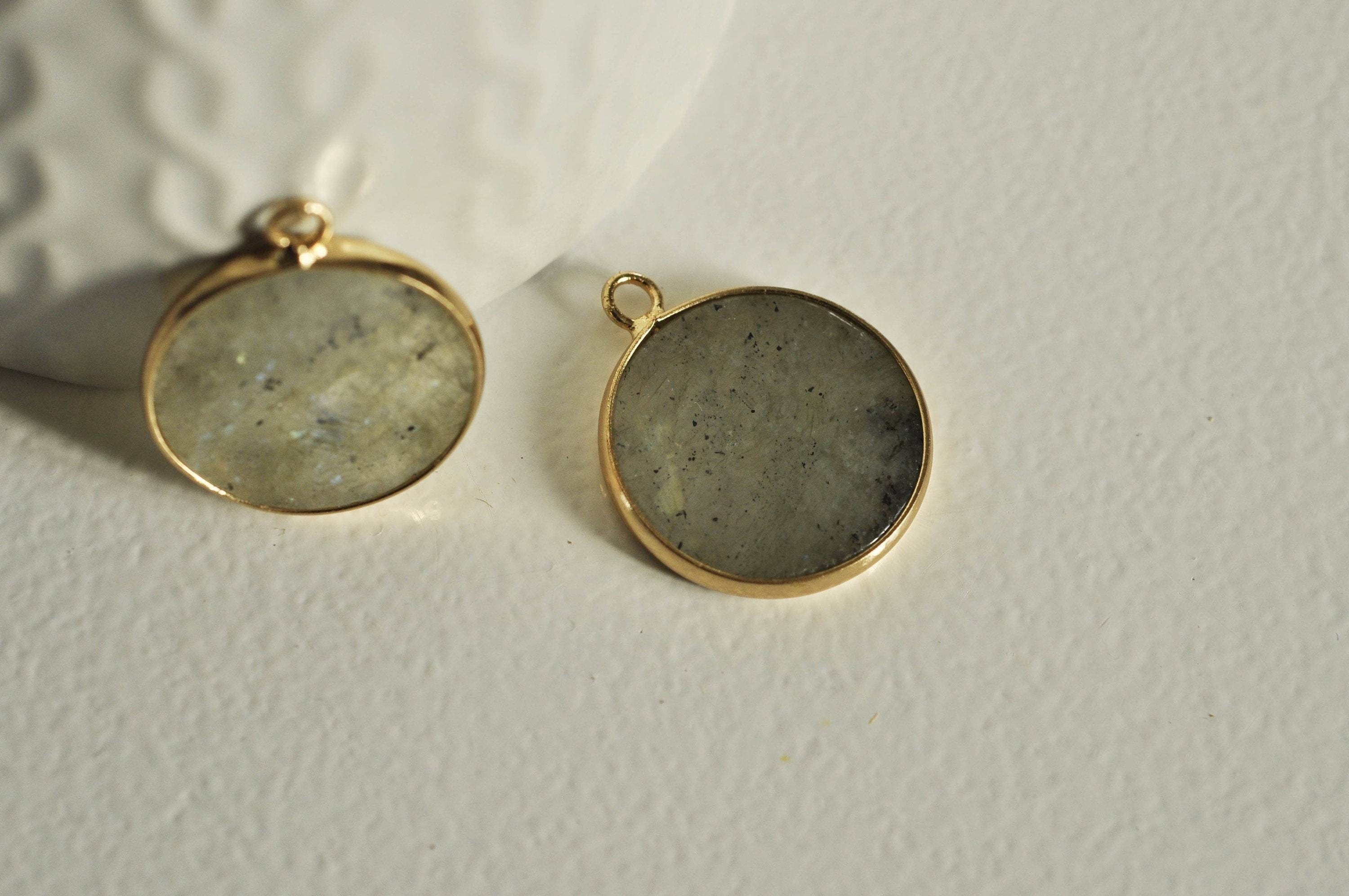 EP Pendentif rond labradorite naturelle,pendentif rond,26mm, x1 G1043
