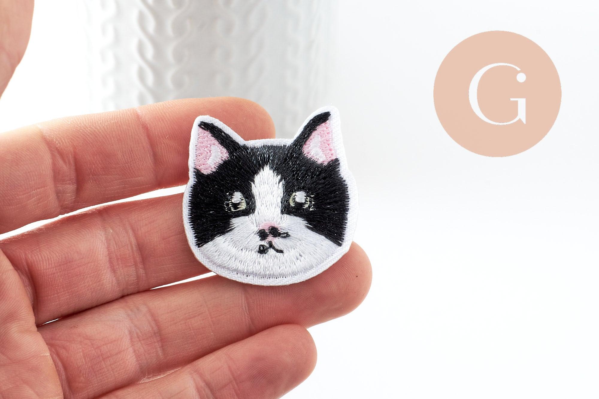 Ecusson brodé à repasser chat noir & blanc customisation vêtement 37mm, x1 (G9808)