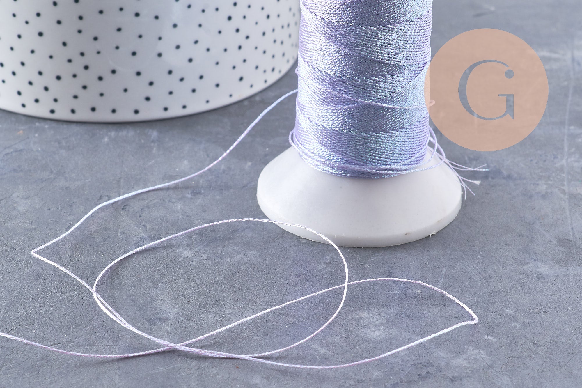 Fil de couture bleu irisé métallisé 0.6mm, x 10m (G0974)