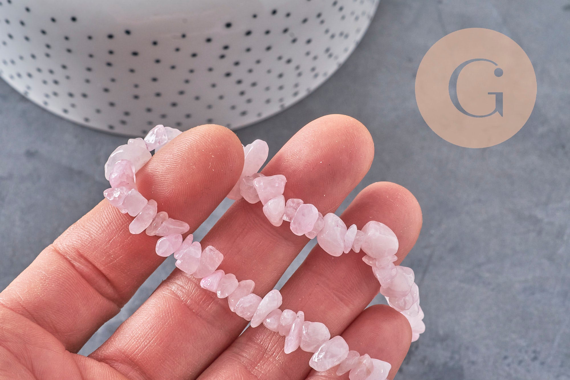 Perles chips quartz rose naturel fil de 90cm, x1 (G2107)